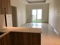 Huge Layout | Great Amenities | Community View
