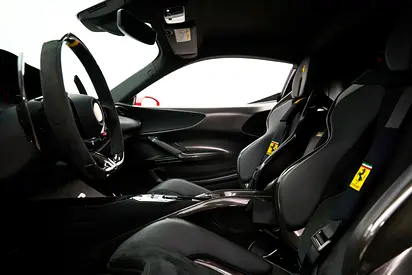 صورة 9 لـ 2021 Ferrari SF90 STRADALE