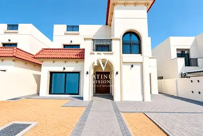 SINGLE ROW | Move-in Ready | Mediterranean | Big Yard