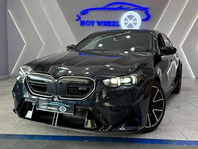 صورة 1 لـ 2025 BMW M5