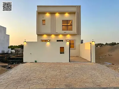 An excellent residential or investment opportunity: own a luxury townhouse featuring a modern façade, a large front setback, a spacious internal court