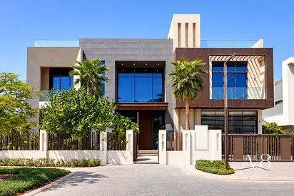 Custom Built/Basement | 18,000sqft BUA | 6 Bed++