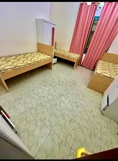 Bed space in master for ladies