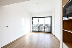 Well Kept 1BR| Equipped Kitchen| Great Investment