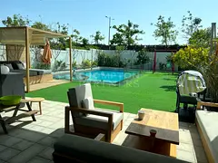 Vacant Now | Private Pool | Single Row