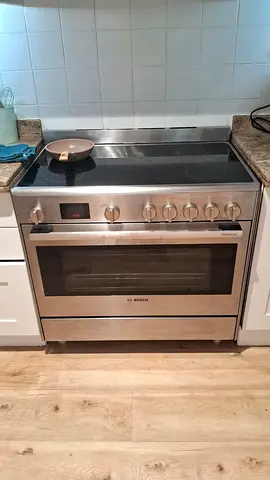 Bosch series 6 New Model electric cooker 90x60cm