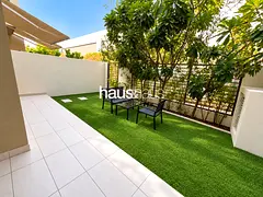 Single Row | Large Plot | Park Backing