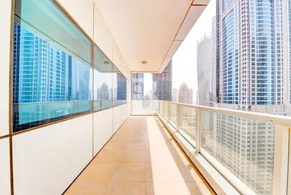 Spacious | Bright 2 bed | Balcony
