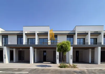ON POOL | ON PARK | SINGLE ROW | 3 Beds + Maids