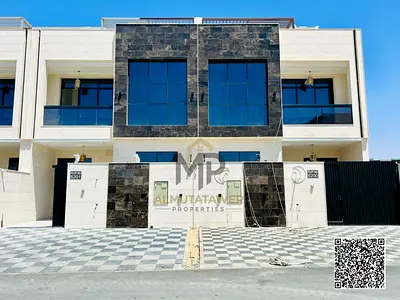 Townhouse for sale: 5 master bedrooms, living room, hall, storage room, rooftop terrace | Freehold | Price includes registration fees.