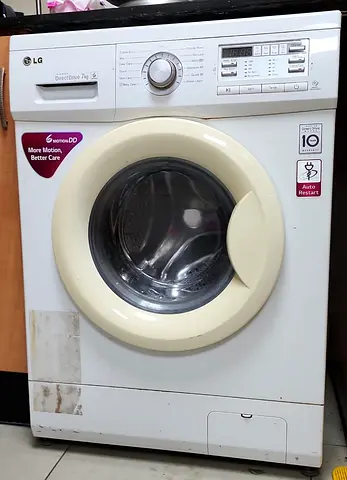 LG front-load washing machine - 7 kg, working condition