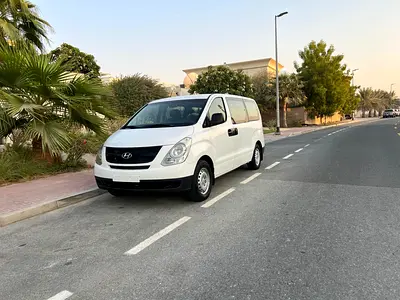 صورة 2 لـ 2013 Hyundai H1