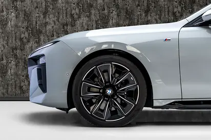 صورة 6 لـ 2025 BMW 7-SERIES