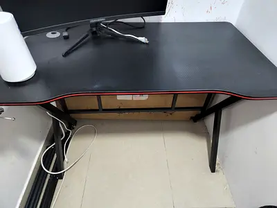 Gaming Desk Z-Shaped / Black and Red Gaming Table"