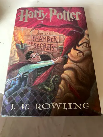 Harry Potter and the Chamber of Secrets - J.K. Rowling (Hard Cover)