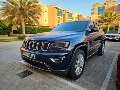 2017 Jeep Grand Cherokee HEMI V8 Limited GCC Specs
