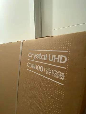 Samsung Crystal UHD CU8000 85-inch TV ( BRAND NEW )