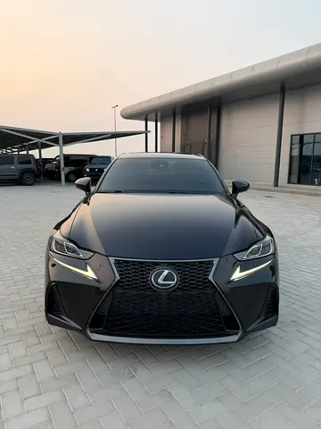 2017 Lexus IS 350 F Sport Platinum GCC Specs