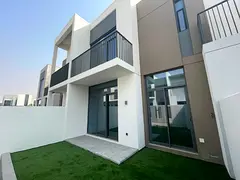 Great Location | Multiple Cheques | Vacant Now