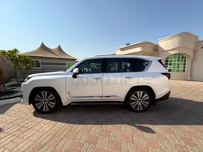 2026 Lexus LX-Series LX 700h Signature GCC Specs