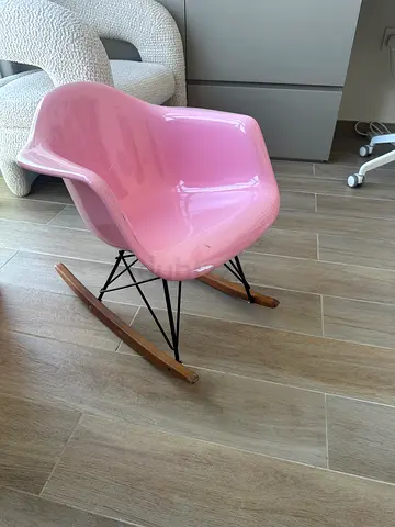 Pink Eames-style Rocking Chair with Wooden Runners for kids