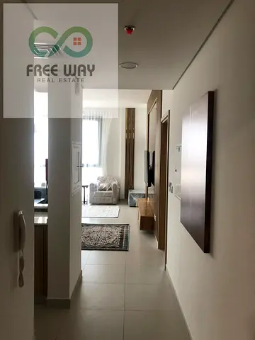 ✨ شقة غرفة وصالة في موقع مميز جدًا 📍 تابعة لإمارة الشارقة وعلى أرض أم القيوين 🌊 إطلالة بحرية رائعة