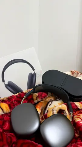 Airpods max (2024)lightning