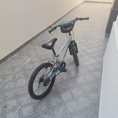 Kid bike 20" 6-9 years old