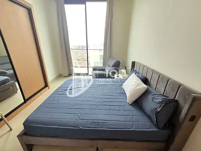 Furnished Studio | High Floor | Skyline View |
