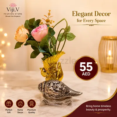 Decorative Gold Conch Shell Vase with Floral Accent - Elegant Home Decor
