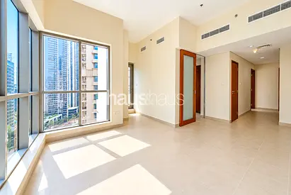Huge Balcony | Burj Khalifa View | Chiller Free