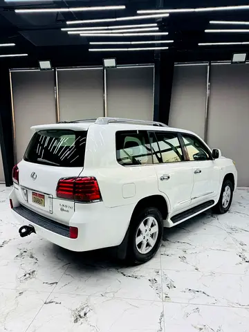 2009 Lexus LX-SERIES photo 5