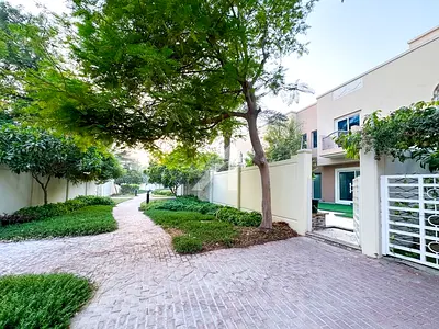 Beautiful and Spacious | Town House for Rent