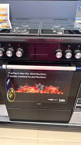 Beko Gas Range Cooker with Oven and Glass Hob - Great condition hardly ever used