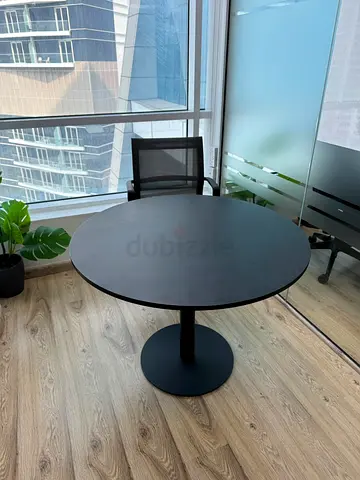 WORKSPACE Milan Round Meeting Table