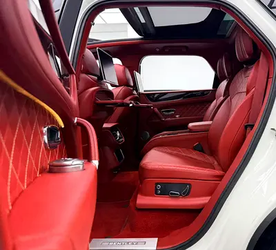 2017 Bentley BENTAYGA — миниатюра 18