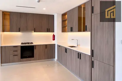 BRAND NEW | SPACIOUS APARTMENT | MARINA WATERFRONT