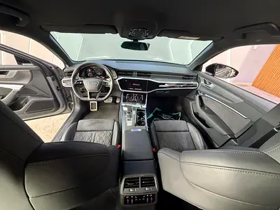 2025 AUDI RS6 缩略图 12