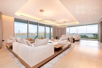 Luxury 4BR | Large Layout | Palm and Sea View