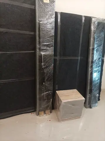 STAR HOUSE MOVERS AND PACKERS VILLA APARTMENT AND WAREHOUSE Sharjah all locations. Provide boxes eve