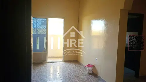 Spacious Ground-Floor Apartment on Academy Street