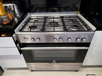 Electrolux top gas oven electric 90by60 cm