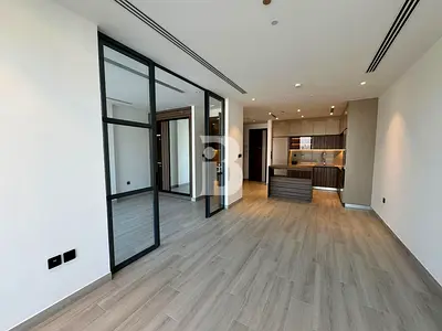 Furnished | Bright Unit | Multiple Cheques