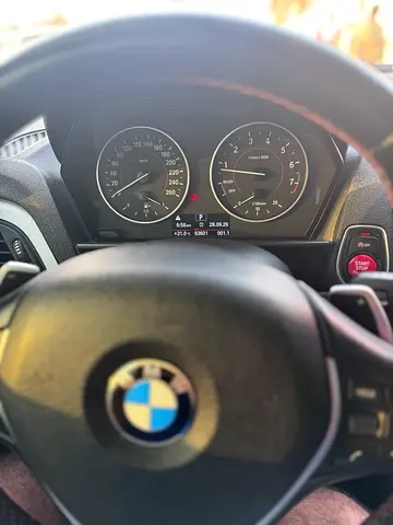 صورة 10 لـ 2016 BMW 2-SERIES