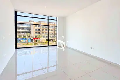 Large layout | Well Maintained | Vacant
