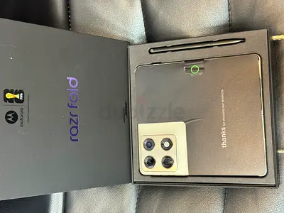 Moto razer fold 512 little used 4700