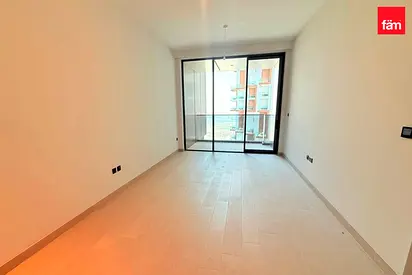 STRATEGIC LOCATION | UNFURNISHED