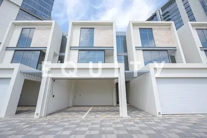 Four Bedroom Unit | Lagoon Views | Vacant Now