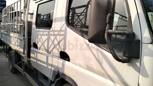 MITSUBISHIS PICKUP 2 CABIN