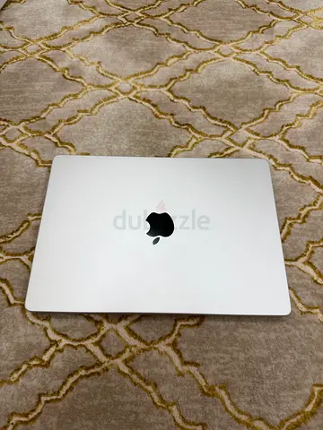 APPLE MAC BOOK PRO M5 ( no negotiate! )
